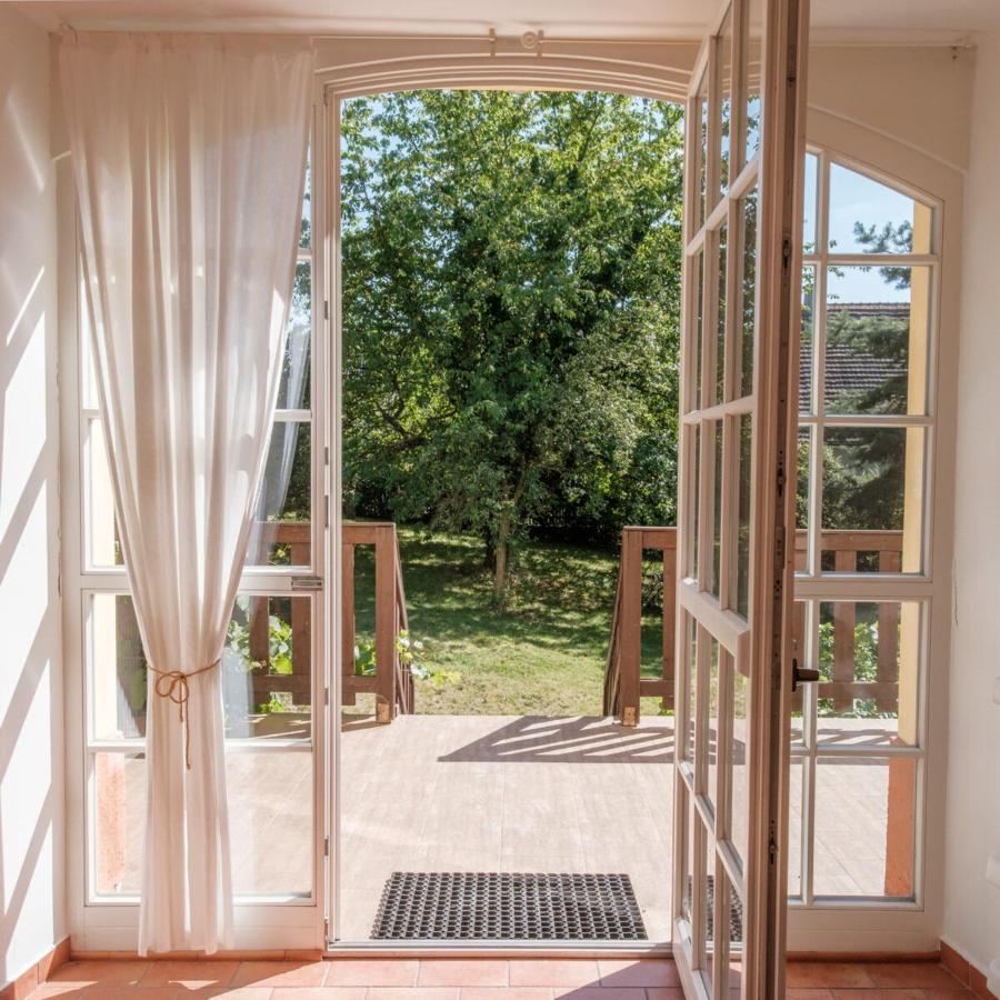 Hotel Penzion Pod Kalvárií Úštěk Esterno foto