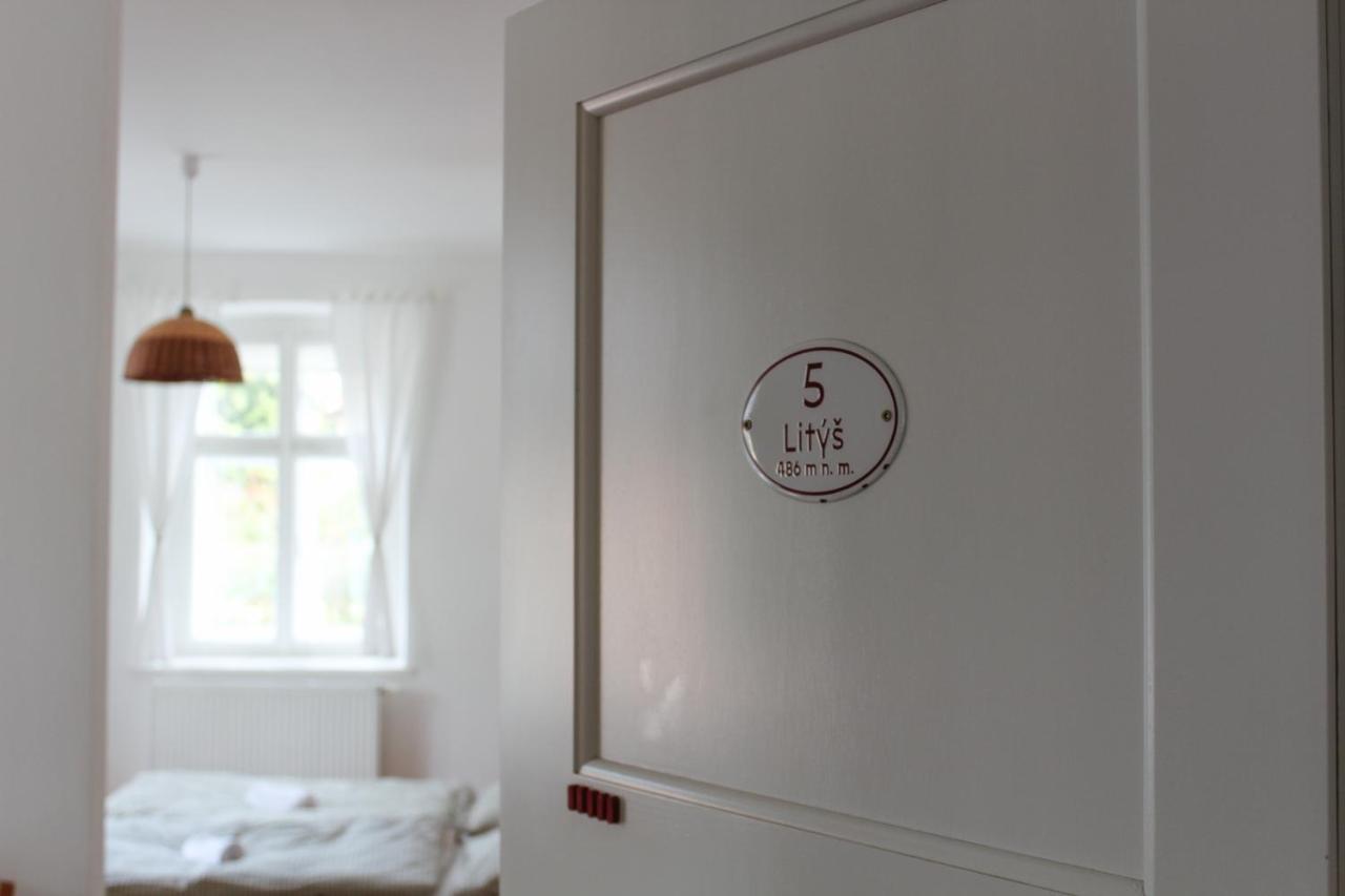 Hotel Penzion Pod Kalvárií Úštěk Esterno foto